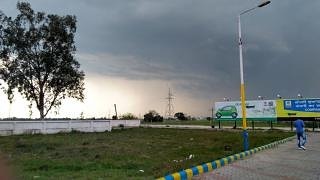Chandigarh highway by Hrishi