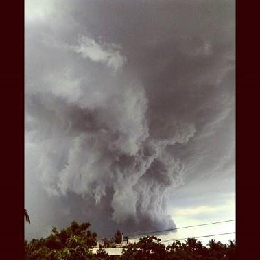 Cloud wave englufs Chennai - pic by  Hrishi's friend